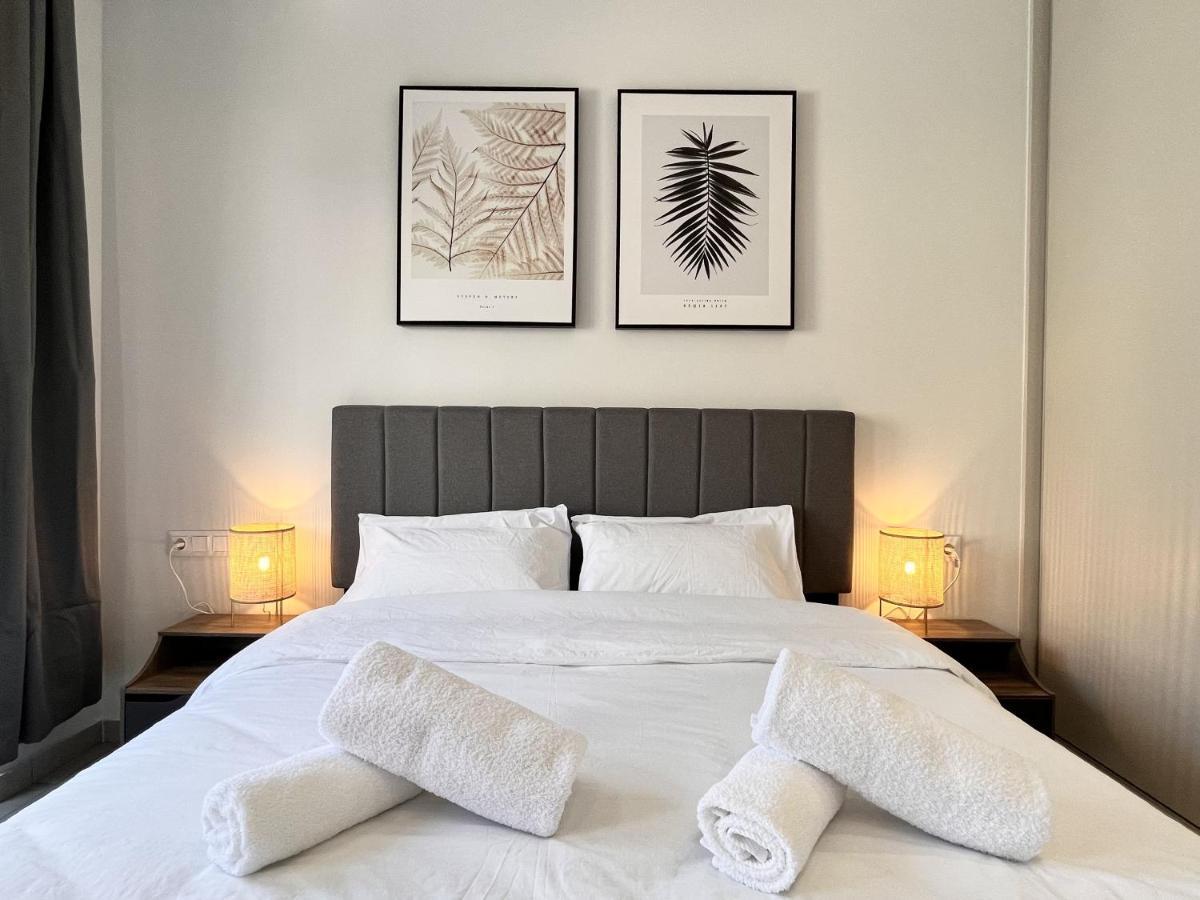 Chic Getaway Near Stavros Niarchos Apartment Athens Luaran gambar
