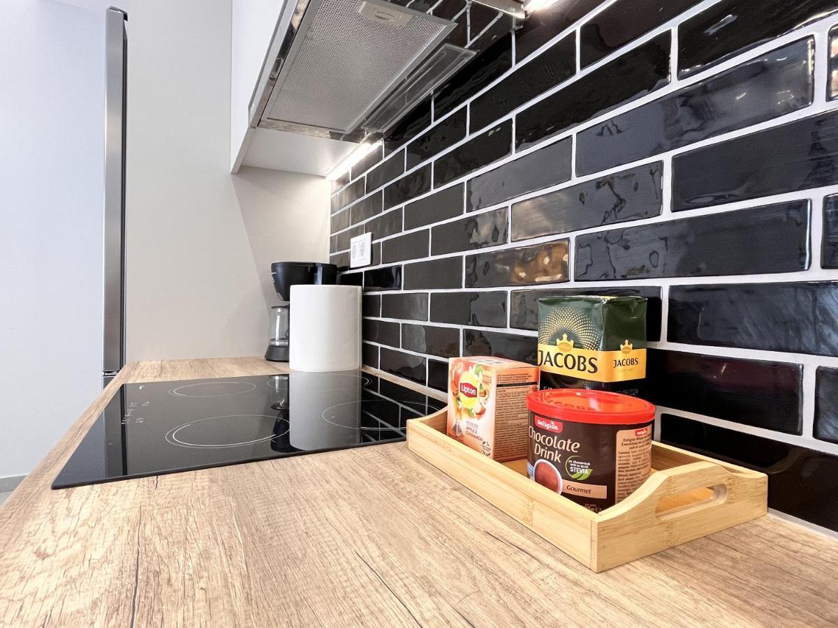 Chic Getaway Near Stavros Niarchos Apartment Athens Luaran gambar